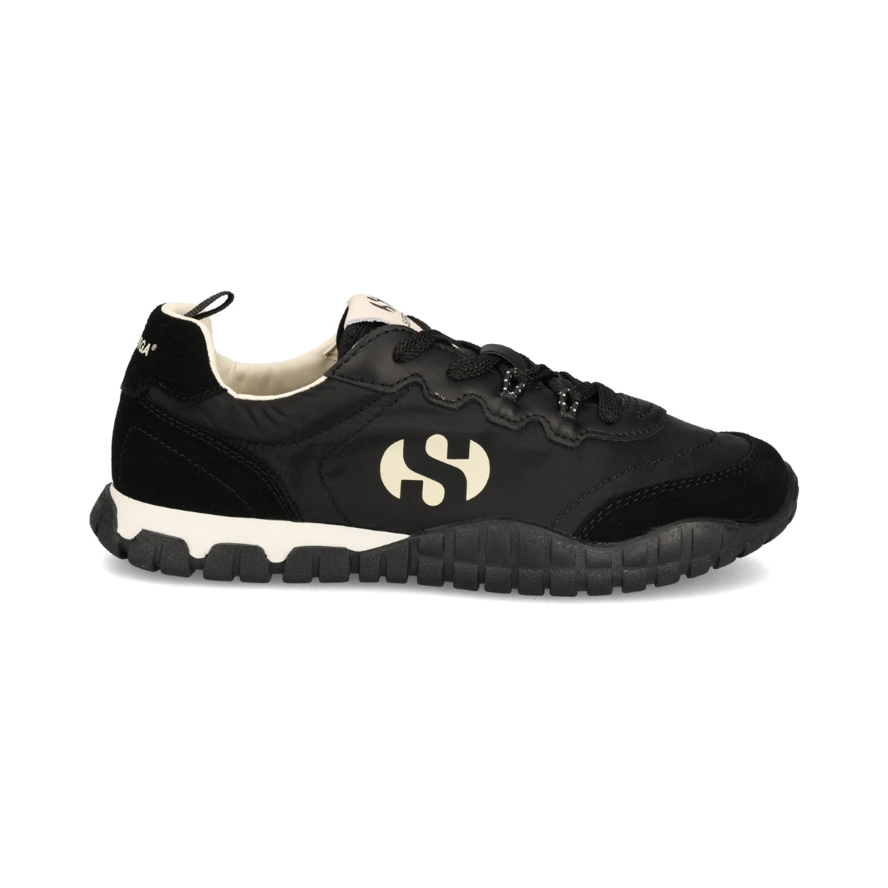 3890 Juno Training Urban Trek - Black / White – Superga
