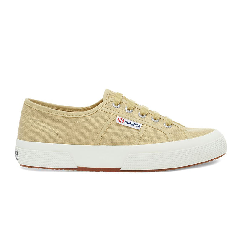 2750 Cotu - Beige Almond Avorio – Superga