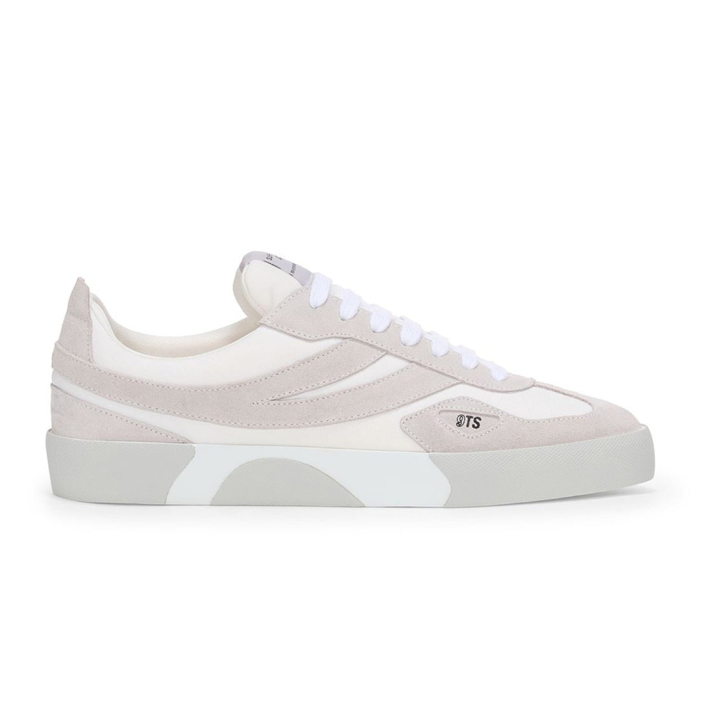 1499 9TS COURT - WHITE GREY SILVER