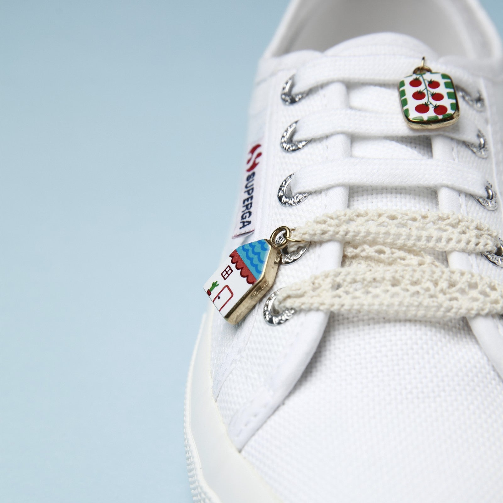 2750 CHARMS MEDITERRANEAN