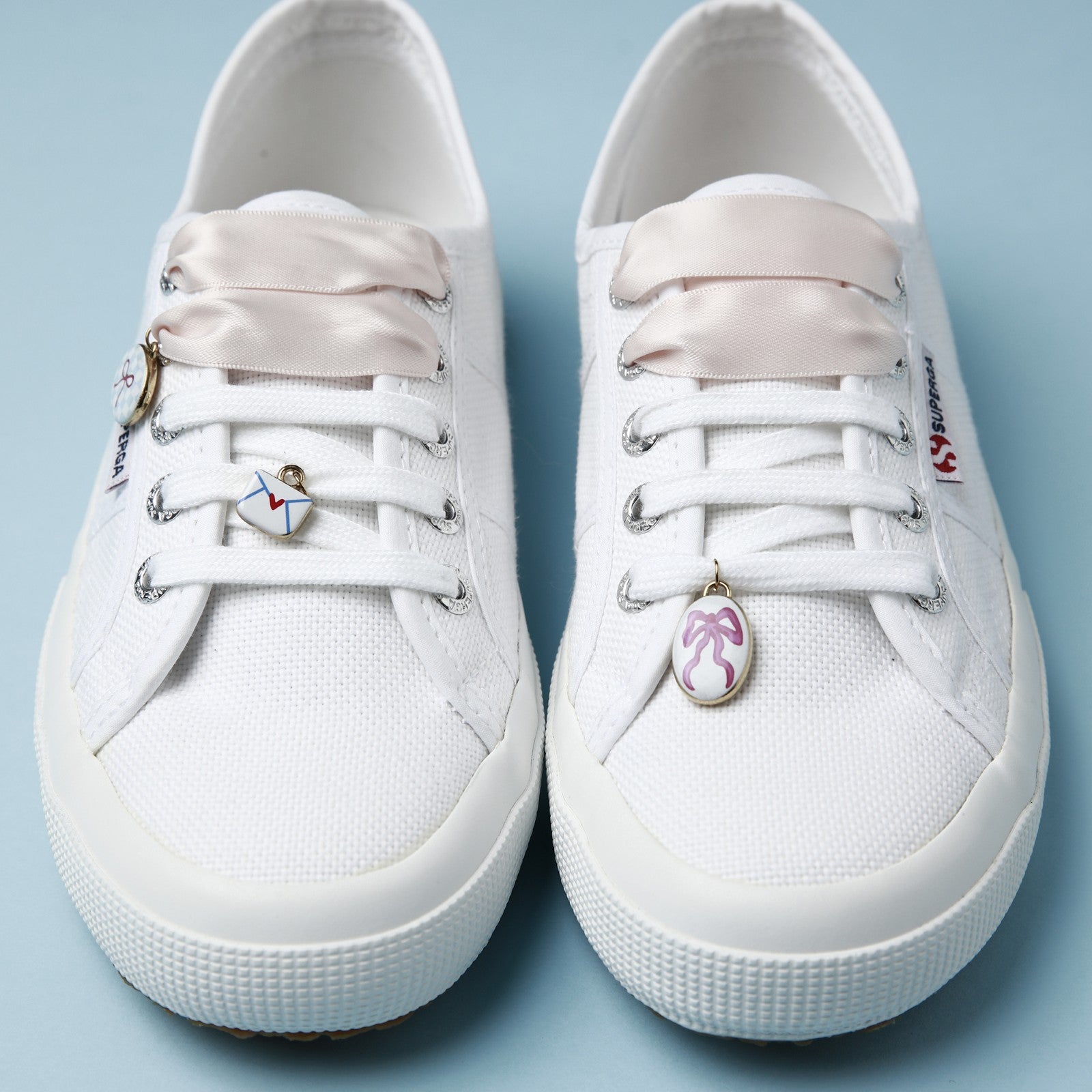 2750 CHARMS ROMANTIC